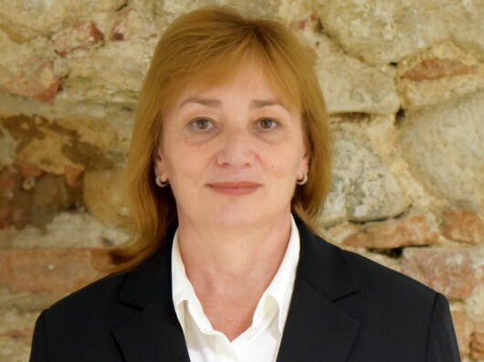 Elena Căruț